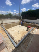 PISCINAS 1: TRABAJOS DE ARPECONST - 